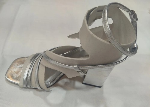Marc Fisher Mledalyn Silver Ankle Strap heels Sandals Size 7.5 - Picture 7 of 11