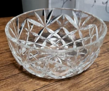 Wedgwood Cut Crystal Pattern WWC1 Vintage 7 Inch Round Serving Bowl Starburst