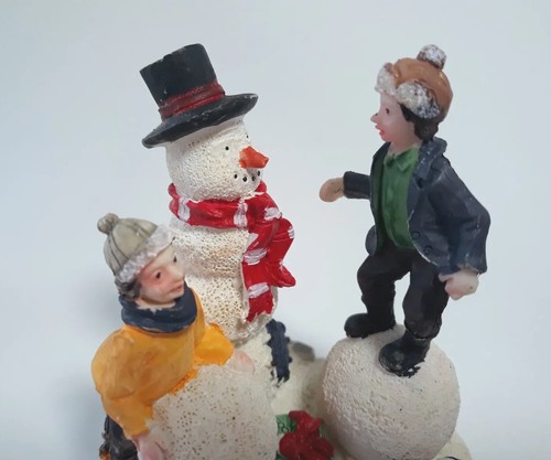 Kopfsteinpflaster Ecken Weihnachtsfigur Personen Lot 4 2005 Lemax Weihnachtsdorf - Bild 10 von 13