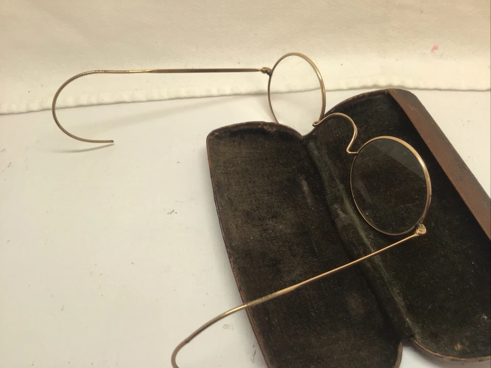 Roanoke Optical Vintage Eyeglasses Made In USA with Case Used Children - Image 4 of 4