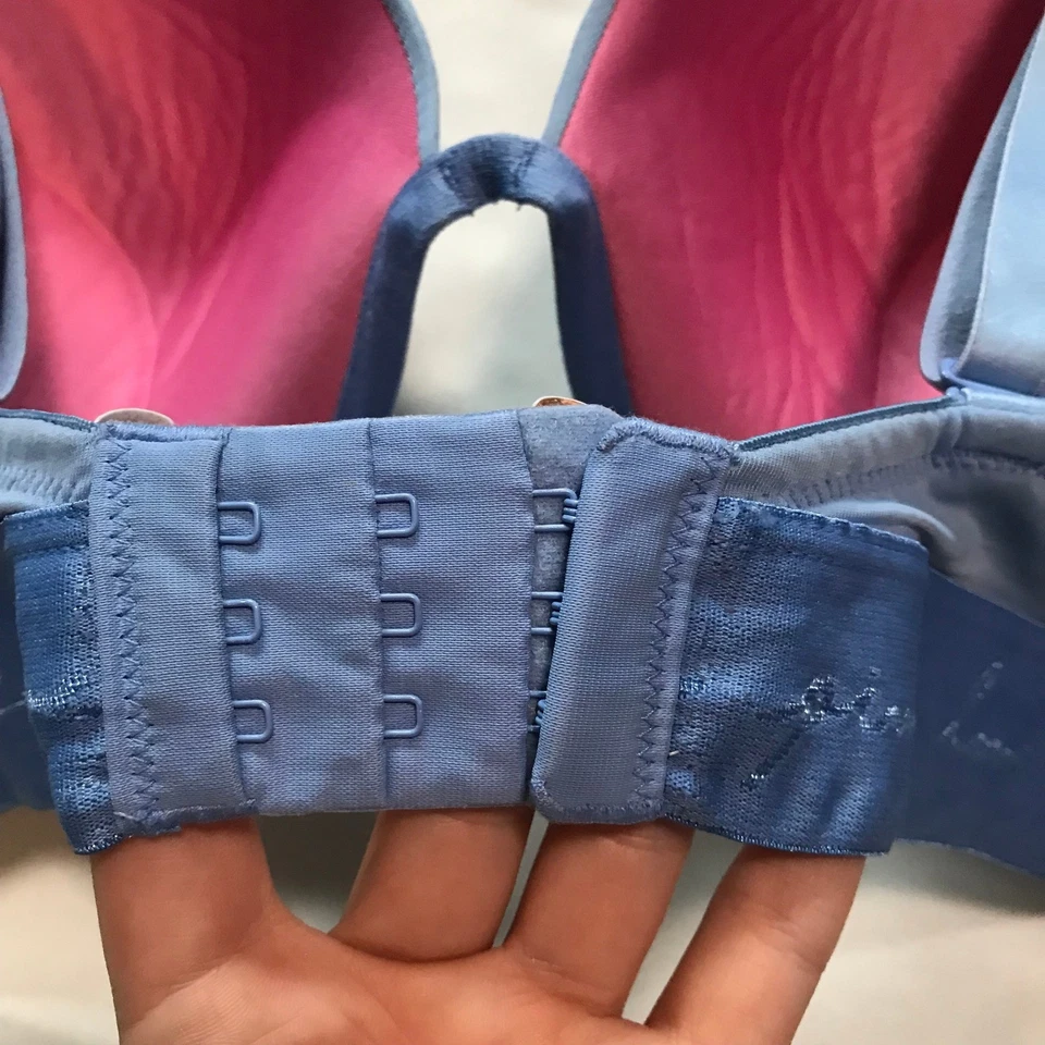 Sujetador Victoria's Secret ROSA Super Push Up Azul Claro Rosa Interior Talla 36DD Foto 4 de 4