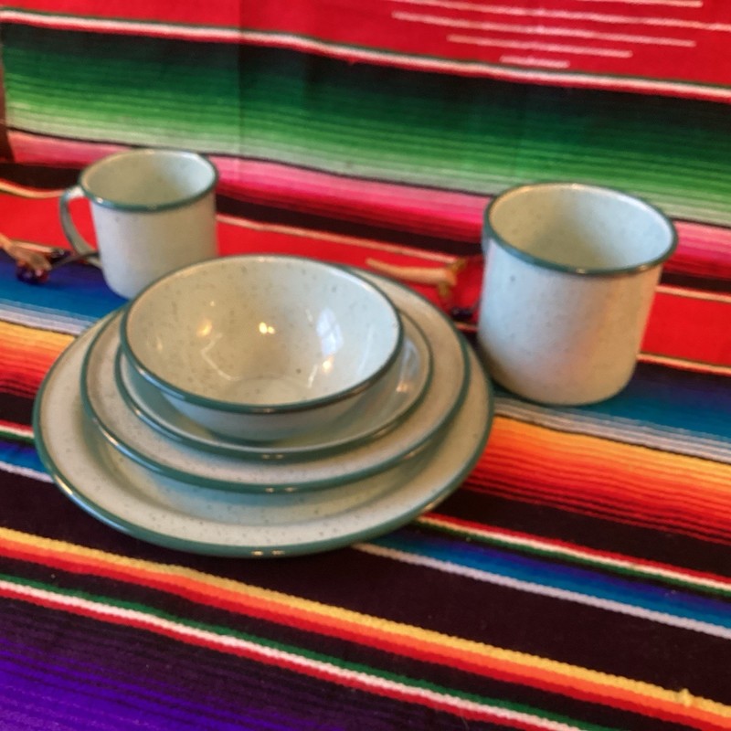 Dinnerware 2-Cups 2-Bowls 2-Plate Set Of 6 Enamelware Turquoise Camping