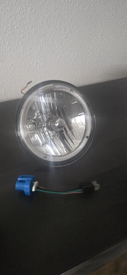 Faros LED redondos de 7 pulgadas (HI-LO) para camionetas Chevrolet C10 1969-74 Foto 2 de 4