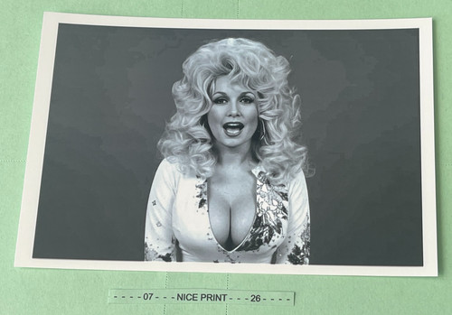 Found 4X6 PHOTO of Sexy Beautiful DOLLY PARTON Hollywood Singer Celebrity