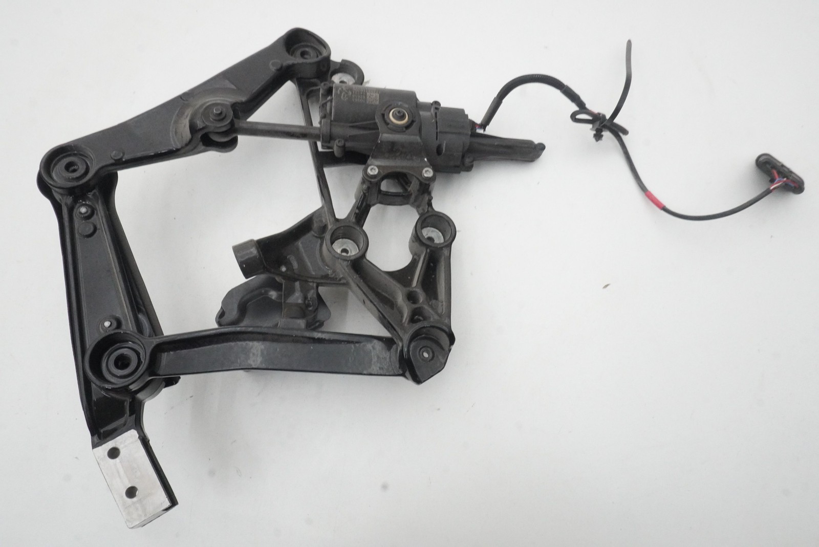 Rear Right Spoiler Wing Kinematics Hinge Actuator 793804 OEM Ferrari 296 F171