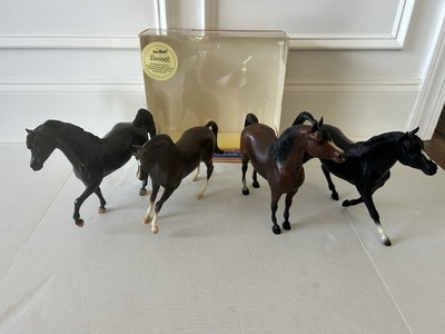 BREYER HORSE LOT X4 BLACK STALLION ROEMER PROUD ARABIAN BLACK BEAUTY VINTAGE 90s
