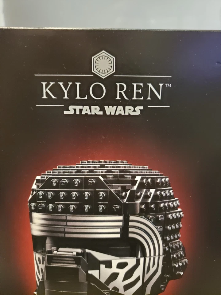 Lego Star Wars Juego de Construcción 75415 Casco Kylo Ren - 529 Piezas - 18+ - Totalmente Nuevo Foto 2 de 4