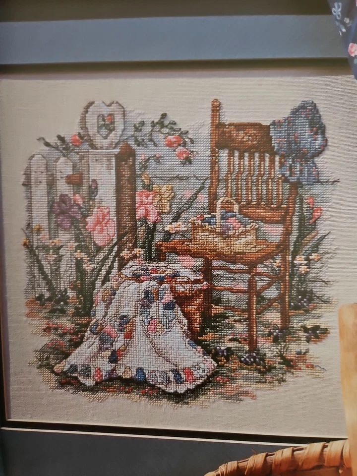 HTF Paula Vaughan GRANDMOTHER'S HOUSE Cross Stitch Pattern Book w/ 12 Designs - Image 4 of 4