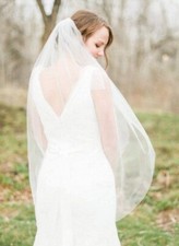 Bridal Veil Women's Simple Tulle Short Wedding Veil Ribbon Edge with Comb for We