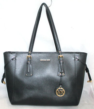 MICHAEL KORS Voyager borsa tote con zip in pelle nera coulisse laterali 30H7GV6TBL