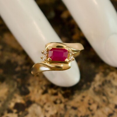 EFFY ''BH'' 14K YELLOW GOLD TWO THIRDS OF A CARAT RUBY & DIAMOND RING (size 6.5)