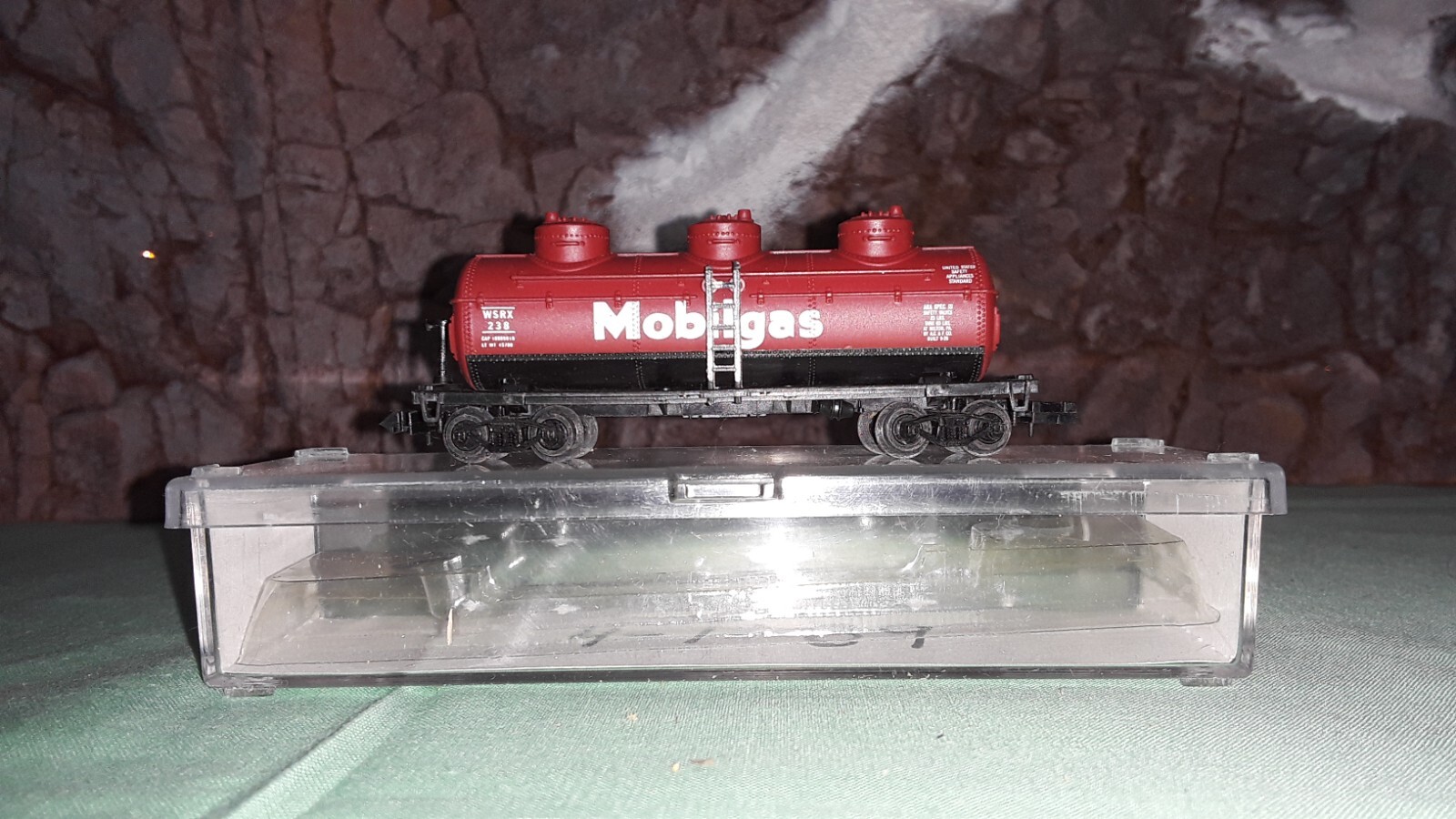 Picture 2 of 14