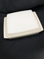 VINTAGE TUPPERWARE BEIGE DEVILED EGG KEEPER W/ LID #723-1 & 2 TRAYS