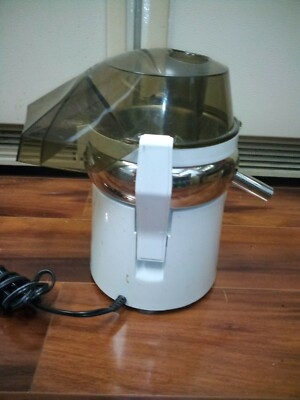 L'Equip Juicer Extractor Model 110.5 Tested & Working - No Pulp Bin E194822