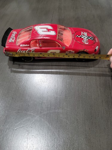 Dale Earnhardt #3 Coke 1998 Monte Carlo NASCAR Diecast With Figure & 2 Cards - Picture 13 of 15