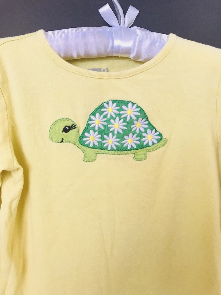 Camiseta Top CRAZY 8 Niñas Niños Mediana 7-8 Amarilla Manga Larga Tortuga Bordada Foto 4 de 4