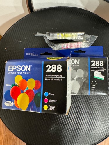 New Genuine SEALED Epson 288 Tri Color + Black + extras Ink 02/2020 - 第 1/1 張圖片