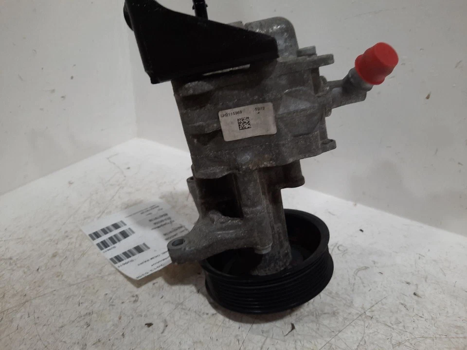 Насос/мотор гидроусилителя руля 2013 535i Sku #4219138 - Изображение 4 из 4