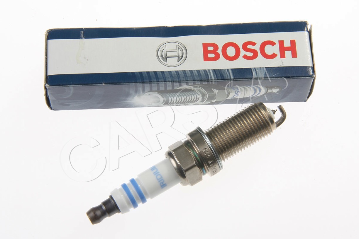 BOSCH Spark Plug For CITROEN FIAT HYUNDAI INFINITI KIA LANCIA 92-21 0242236577