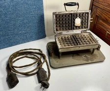 Antique Waffle Maker Universal Waffles Machine Working With Original Cord Old