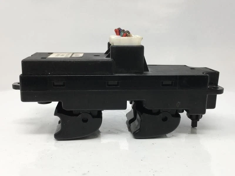 Interruptor principal de ventana eléctrica para conductor Mazda 626 1999 KQ8S4 Foto 3 de 4