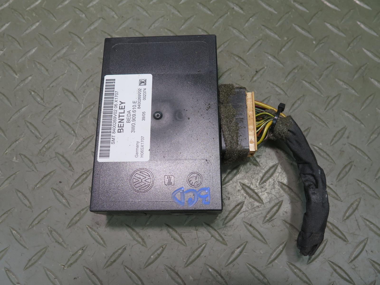 2006 BENTLEY FLYING SPUR TRUNK LID CONTROL MODULE UNIT 3W0909610E