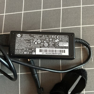 GENIUNE HP LAPTOP LADEGERÄT 19,5 V - 3,33 A 65 W CENTER PIN TIP NETZKABEL ENTHALTEN
