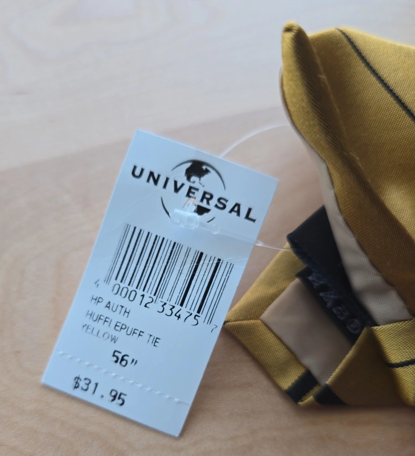 Corbata Harry Potter Hogwarts Hufflepuff de Universal Studios Mundo Mágico Nueva con Etiquetas