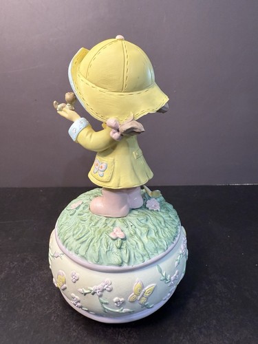 Precious Moments Girl In Raincoat Musical Figurine “You Are My Sunshine” - Picture 4 of 7