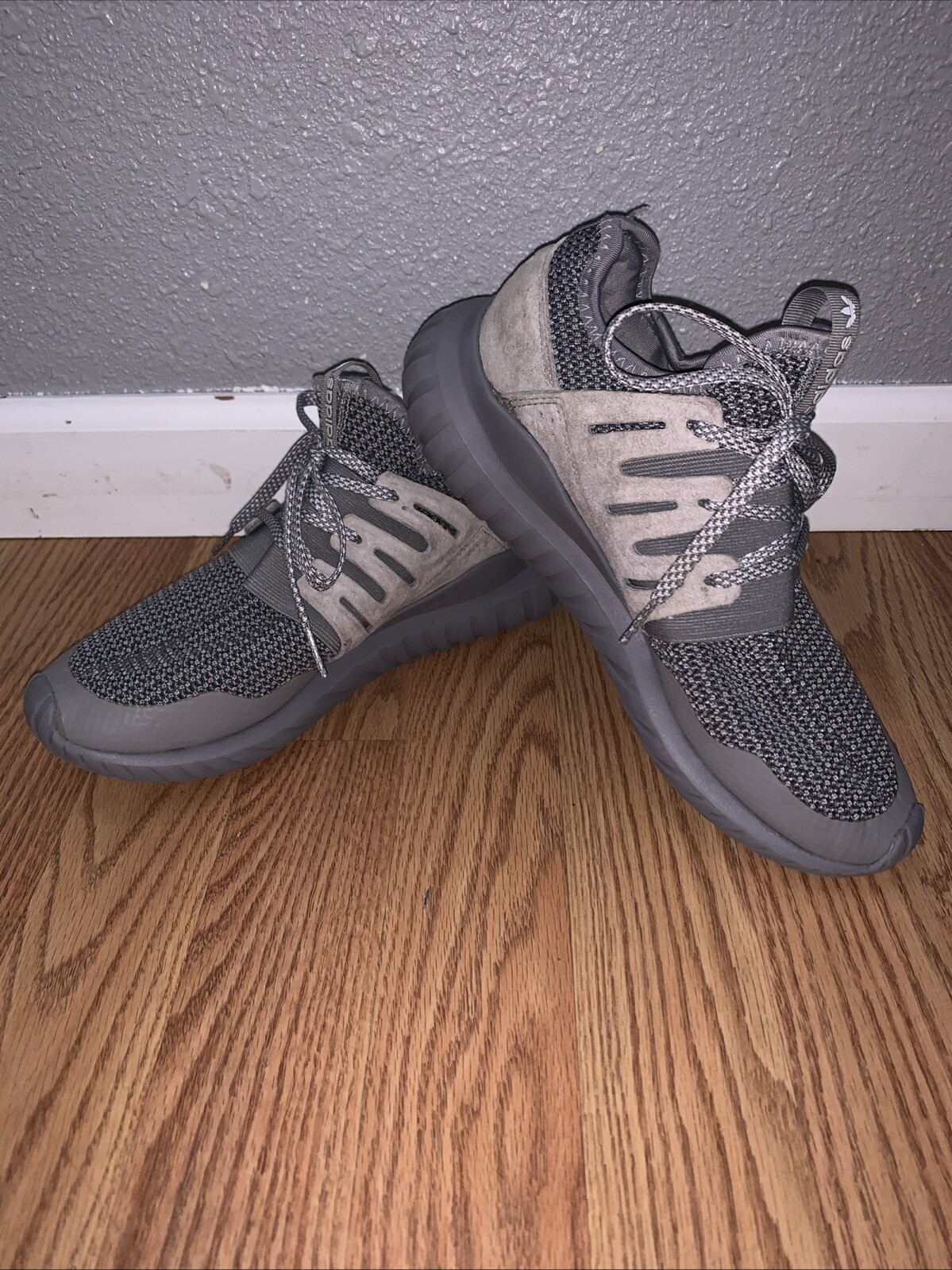 Picture 2 of 8