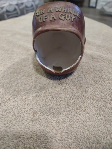 Vtg Mid Century Ceramic Whale Ashtray "For a Whale of a Guy" - Picture 8 of 8