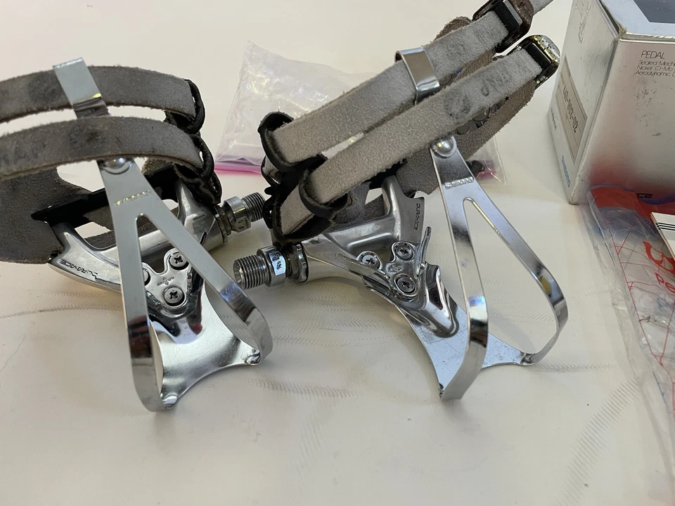 Pedales Shimano Dura Ace PD-7400 - Clips para los dedos + Correas Toshi Track + Botines - En muy buena condición Foto 2 de 4