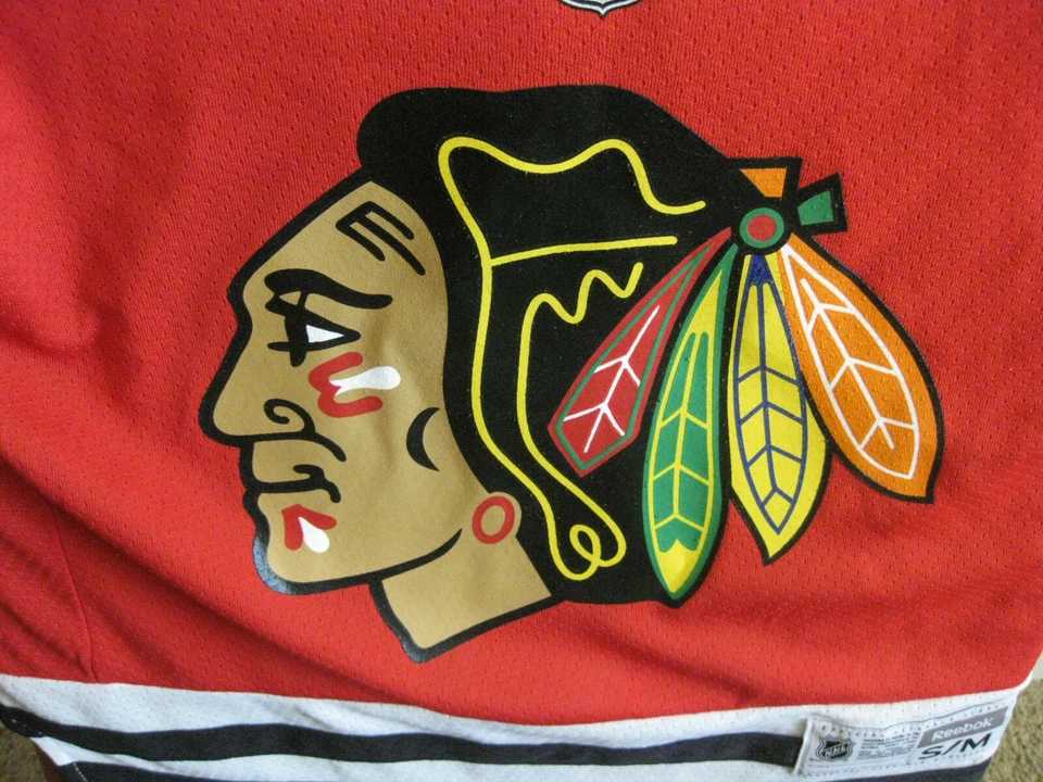 Camiseta deportiva de hockey Patrick Sharp Chicago Blackhawks NHL CCM juvenil pequeña nueva con etiquetas Foto 3 de 4