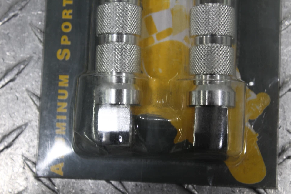 2003 YAMAHA YZF R1 EMGO REAR BACK PASSENGER FOOT RESTS PEGS STEPS SET PAIR N.O.S - Image 4 of 4