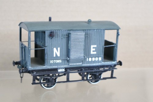KRATZSATZ GEBAUT 0 STÄRKE NE GRAU 10 TONNEN BREMSE VAN WAGEN 18905 og | Condition: Used