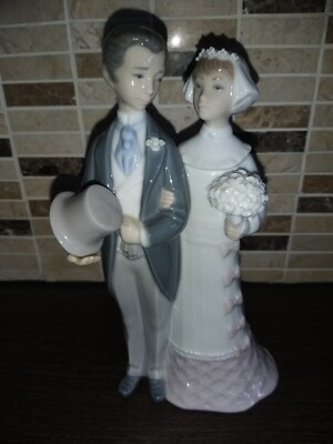 Lladro Porzellan Hochzeit Tag Paar Braut & Bräutigam Hochzeit im Ruhestand Figur 4808