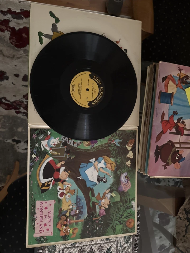 Disco de vinil história e músicas de Alice no País das Maravilhas de Walt Disney - Imagem 3 de 3