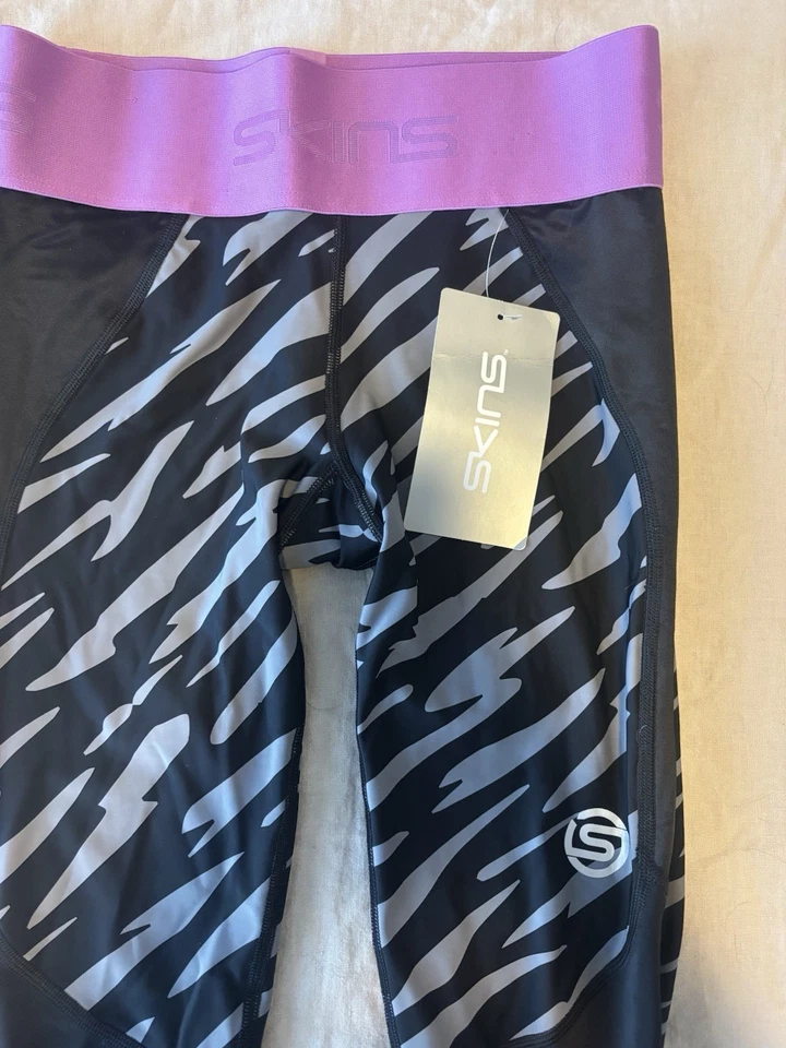 NUEVO CON ETIQUETAS Skins Serie 3 Medias Leggings Cortos Medianos Foto 3 de 4