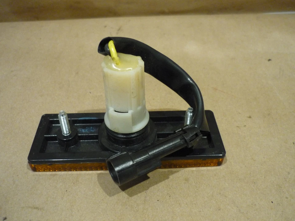 Ferrari 355,360,456,512,550,575 - Luz de señalización delantera EE. UU. (NUEVO) - P/N 147563 Foto 3 de 4