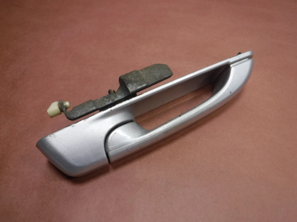 Manija de la puerta trasera del pasajero Jeep Commander 06-10 plateada brillante envío gratuito Foto 3 de 4