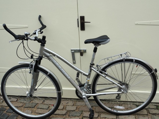 indi voyager womens hybrid bike