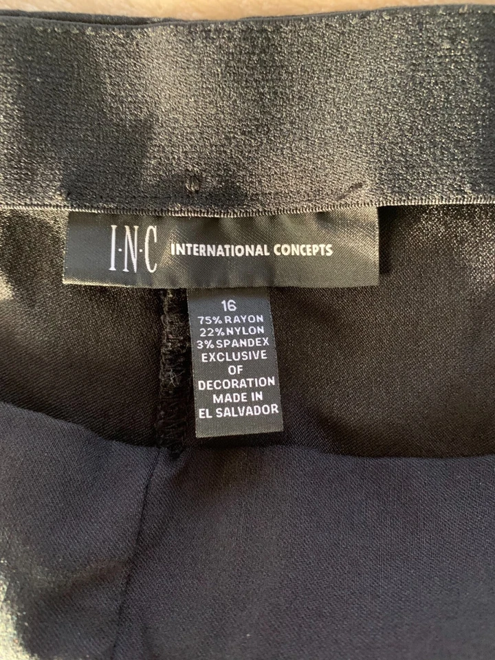 Pantalones activos para mujer INC International Concepts negros con tachuelas talla 16 Foto 3 de 4