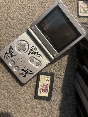 Game Boy Advance SP Tribal Limited Edition Silver 45496441227