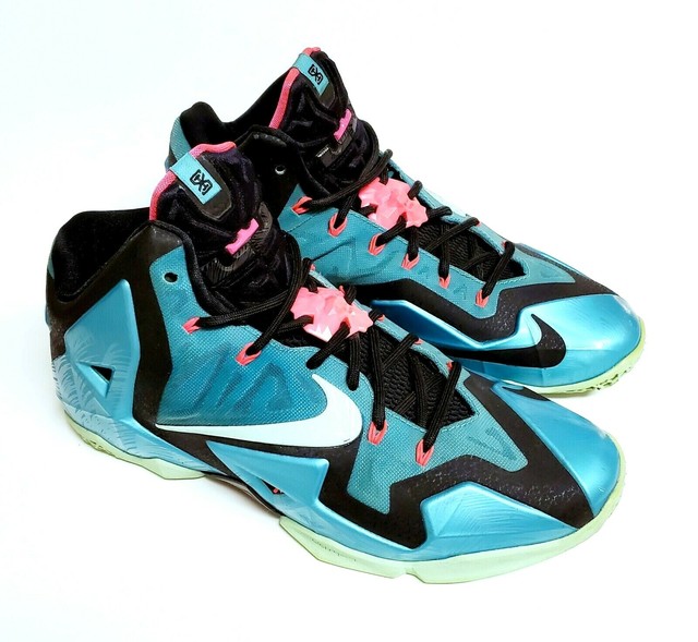 lebron turquoise shoes
