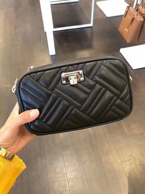 mk peyton camera bolsa