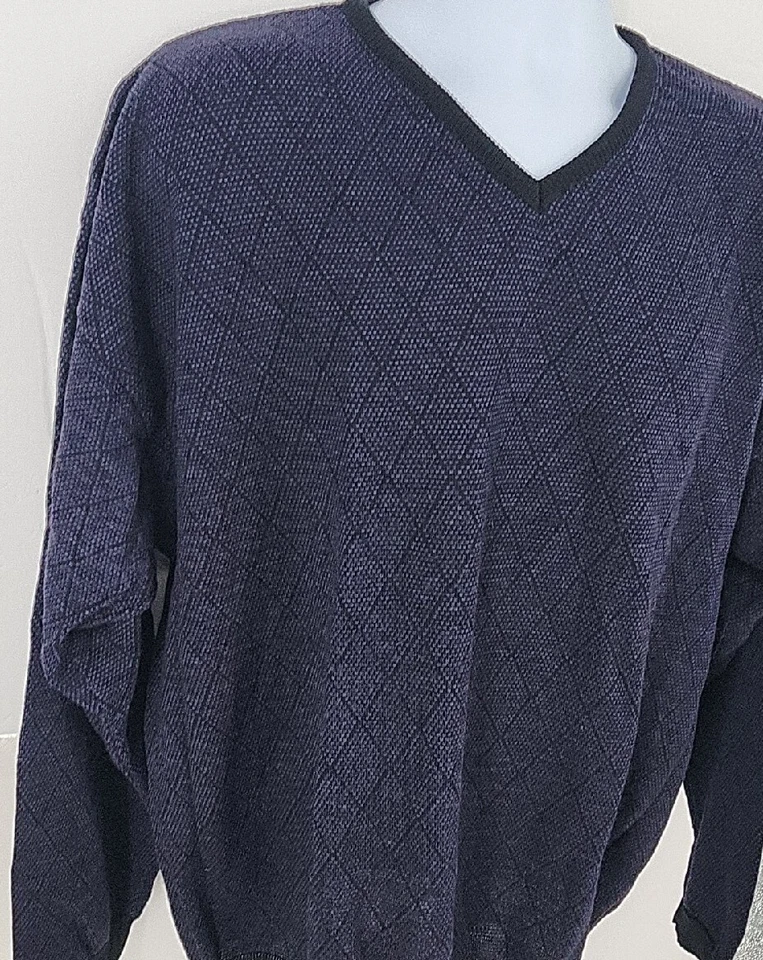 Suéter Lord & Taylor Para Hombre Talla XL 100% Lana Merino Cuello en V ITALIA  Foto 2 de 4