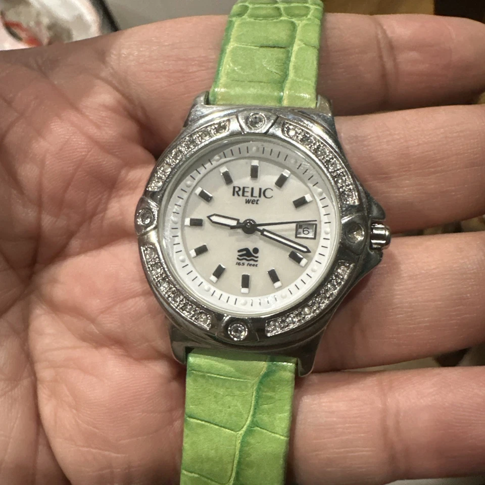 Reloj de mujer reliquia de trabajo con esfera de cristal fósil de cuero verde 34 mm ajuste 7,5 Foto 2 de 4