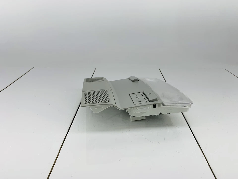 17-18 VOLKSWAGEN TIGUAN LIMITED FRONT UPPER OVERHEAD CONSOLE DOME LAMP OEM - Image 4 of 4