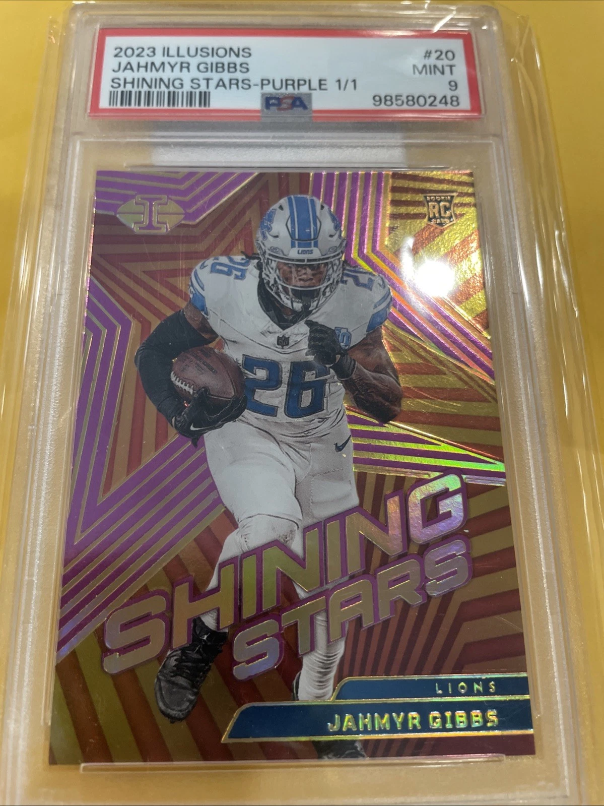 Jahmyr Gibbs Panini Illusions Shining Stars #20 Purple 1/1