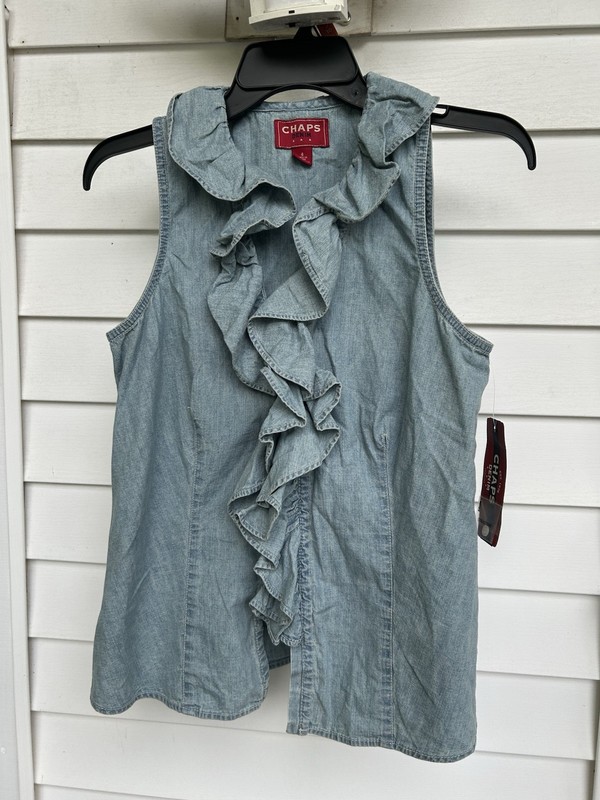 Chaps Button Up  ruffle Top SIZE 4 Blue  denim V-Neck Sleeveless  NEW